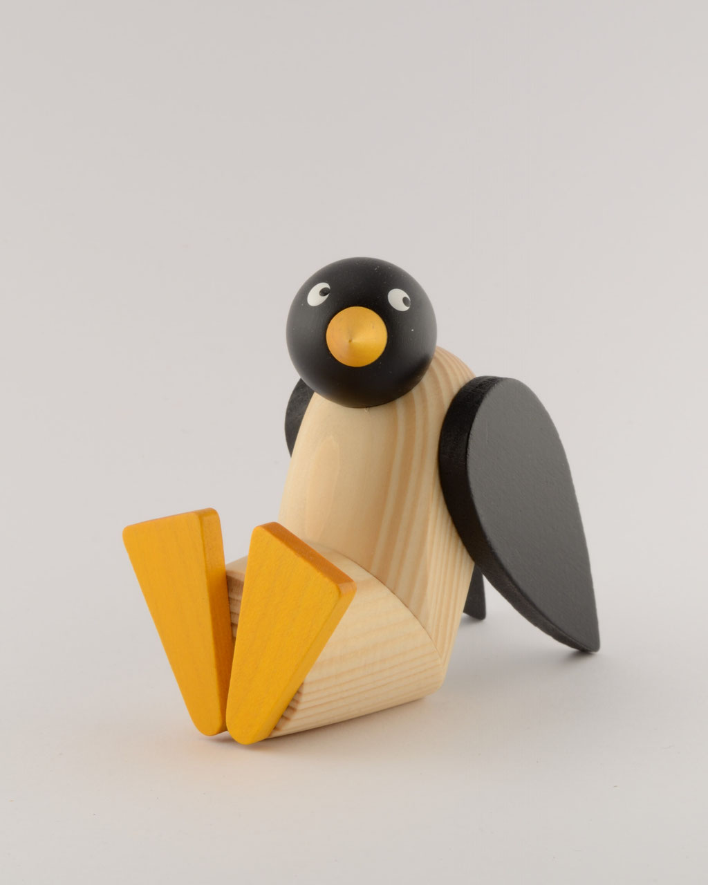 Pinguinfrau sitzend