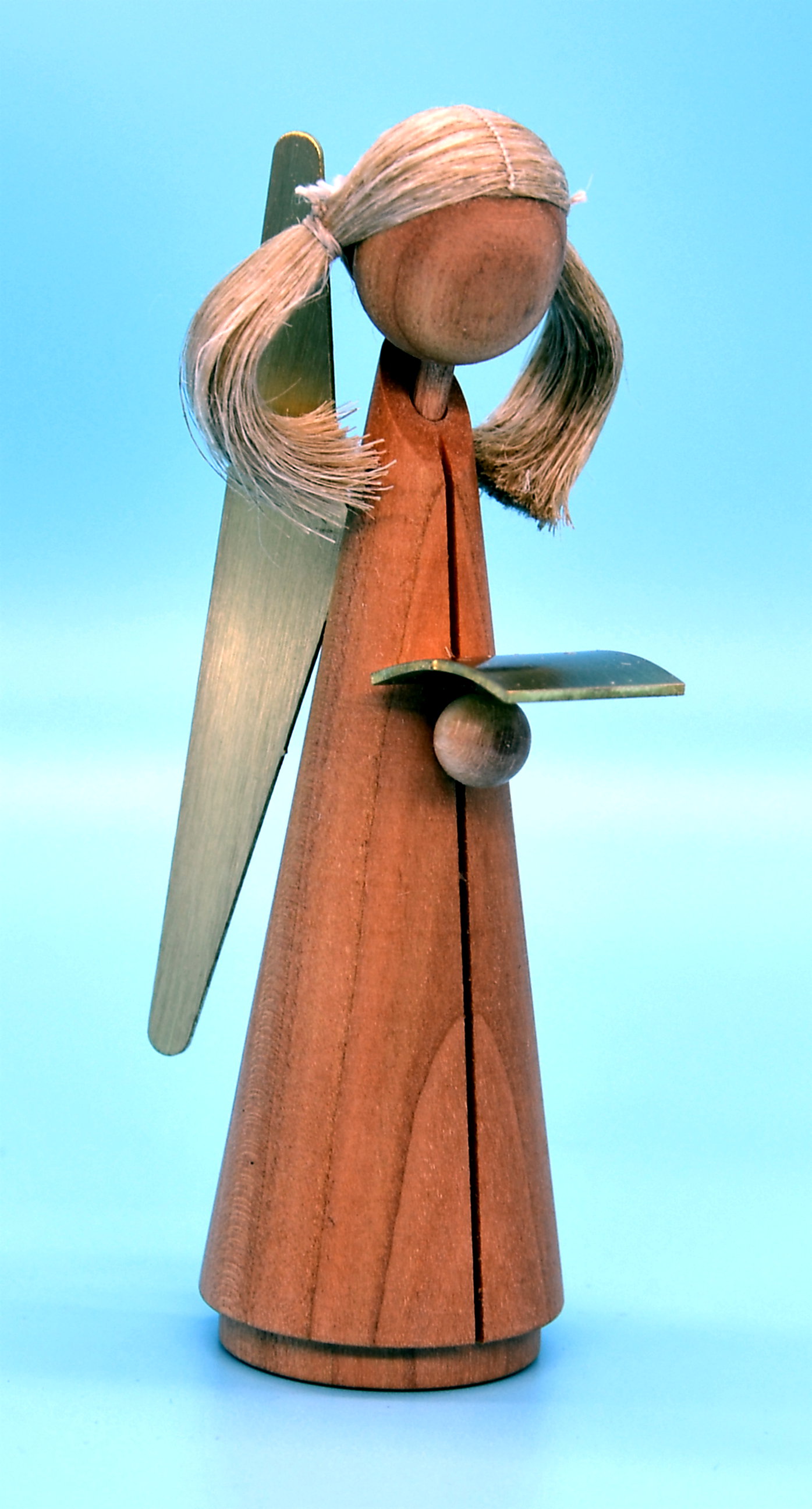 Kirschbaumengel, Messingflügel, 14 cm hoch
