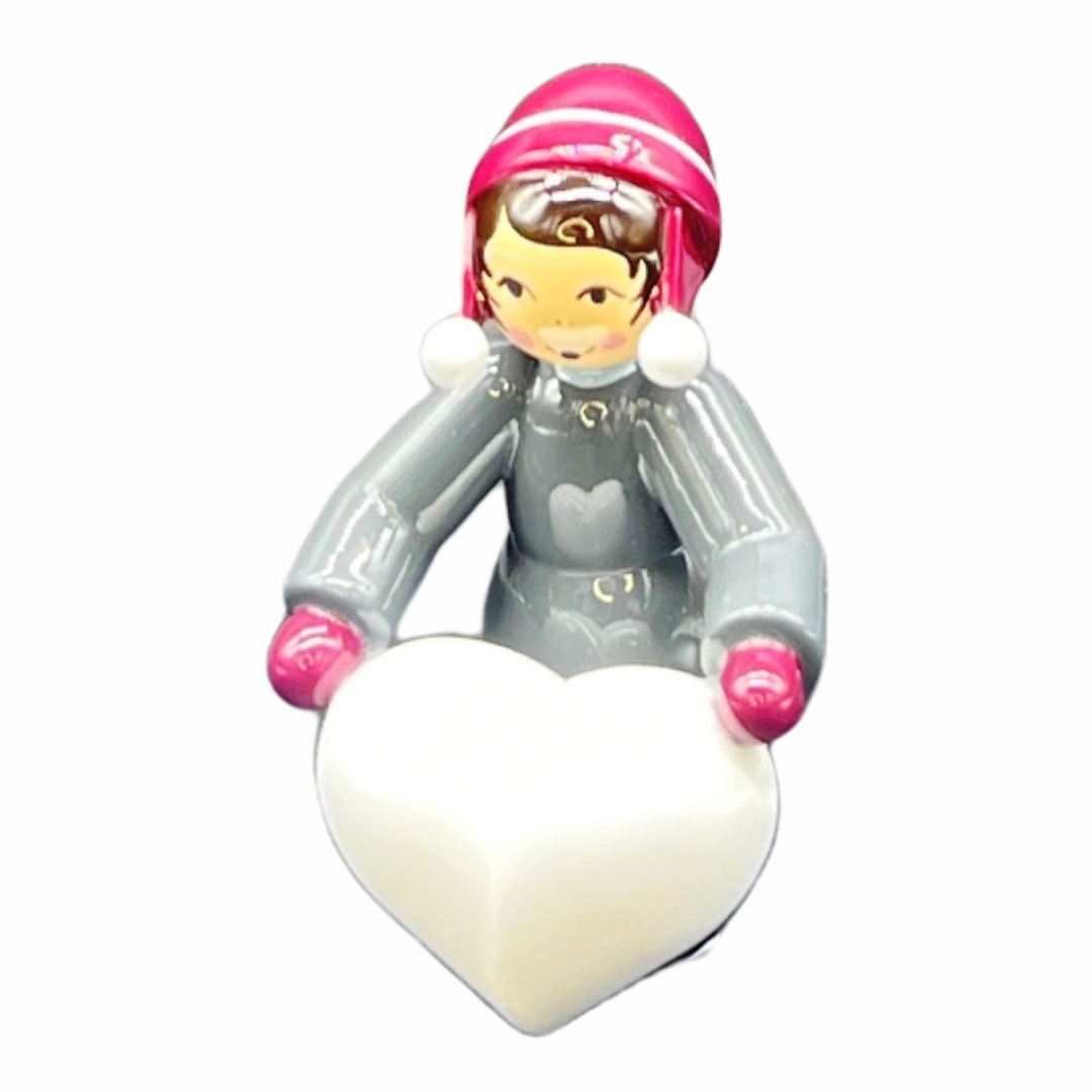 Schnee-Herzkinder, Mädchen mit Herz, lila