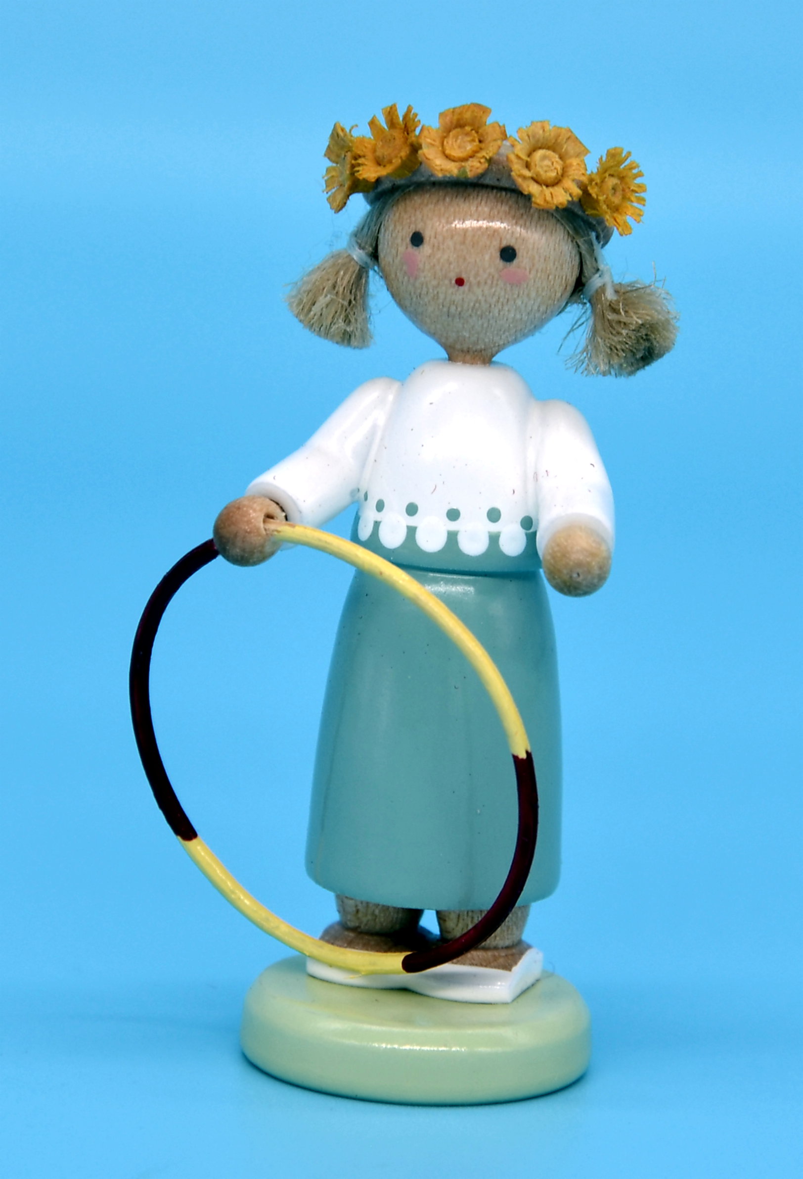 Mädchen mit Reifen