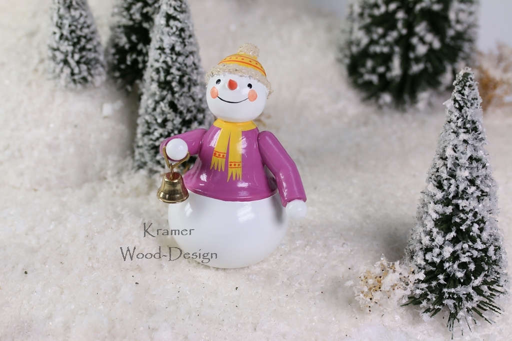 Schneemann mit Glocke
