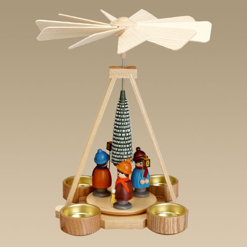 Teelichtpyramide mit Laternenkinder