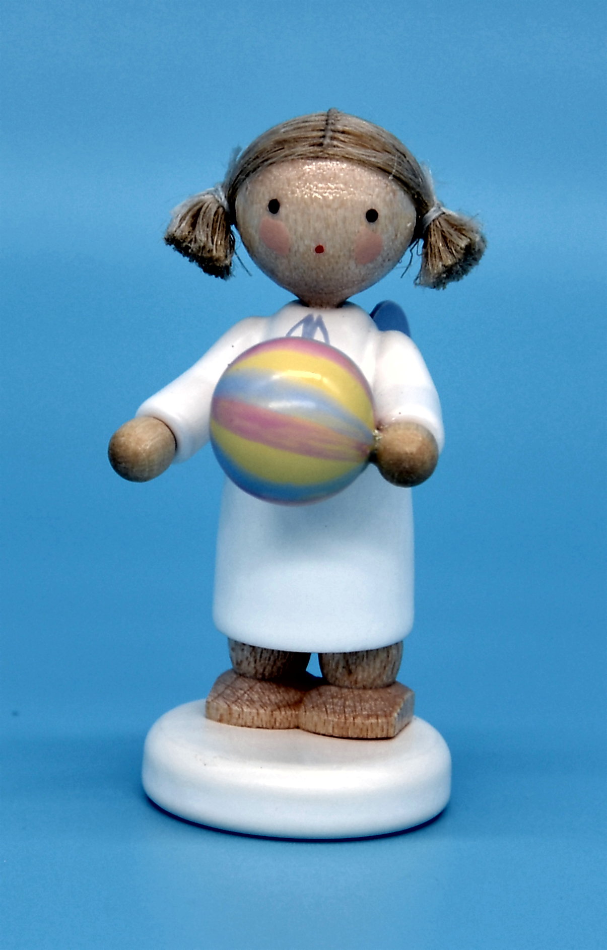 Engel mit Ball