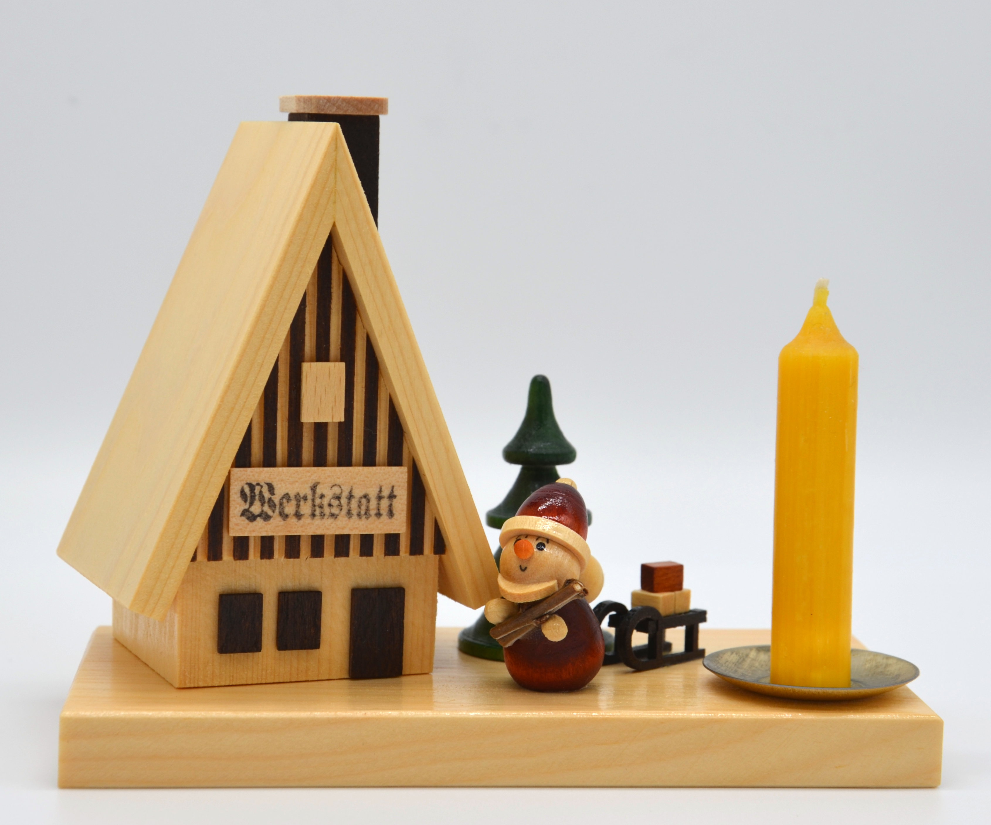 Räucherhütte mit Weihnachtsmann